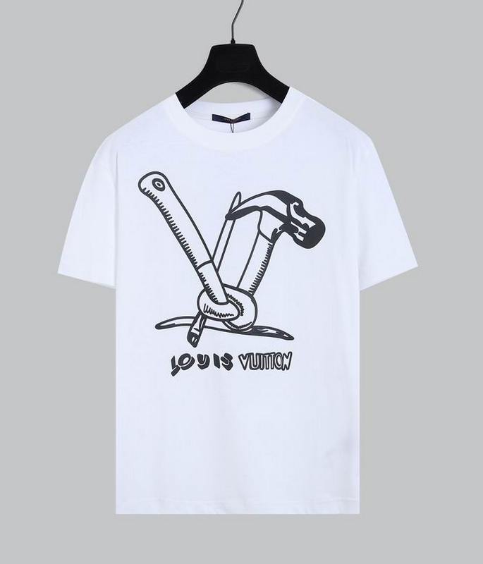 Louis Vuitton Men's T-shirts 830